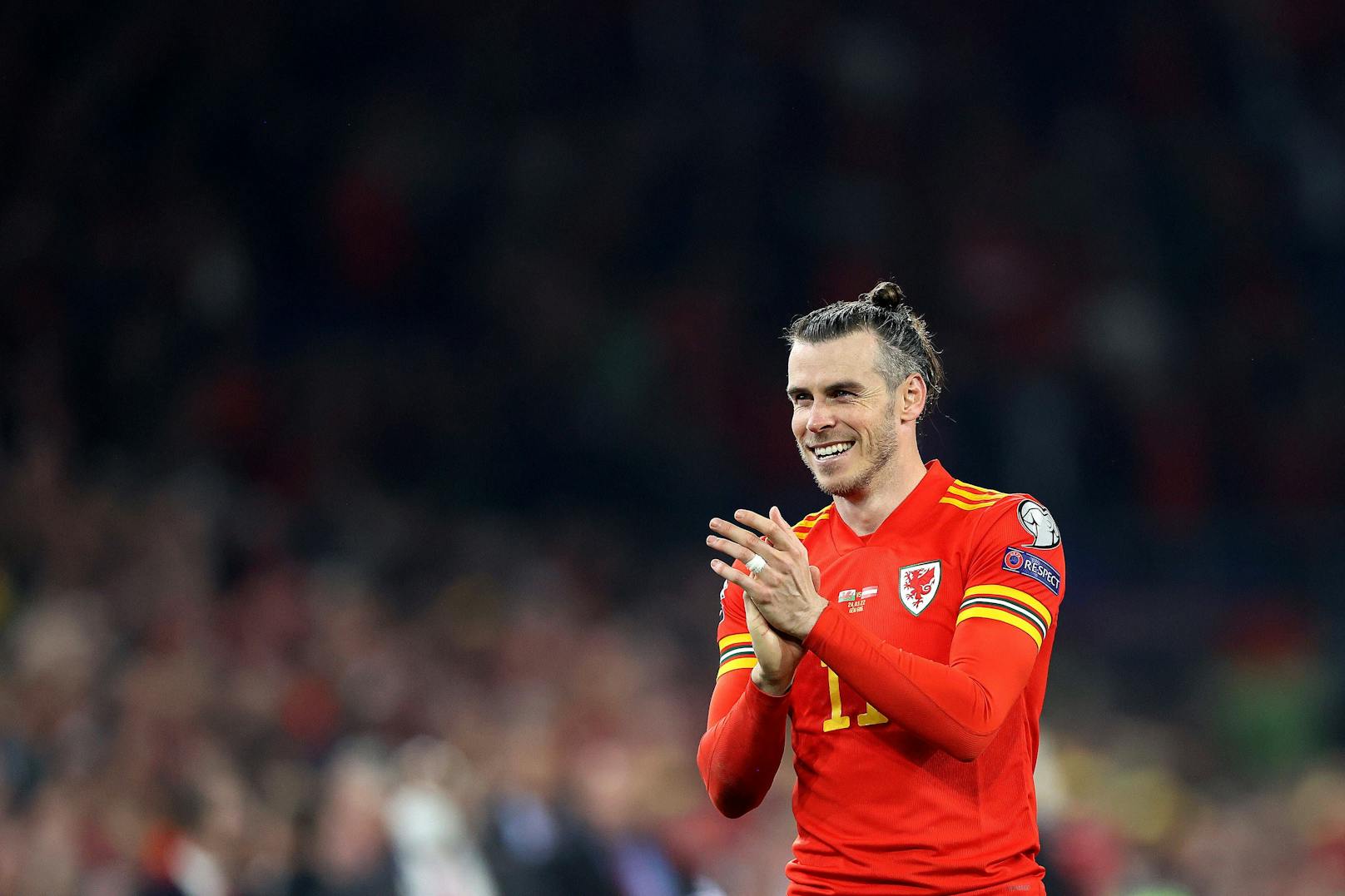 Wales-Star Gareth Bale überlegt den Gang in die zweite Liga. 
