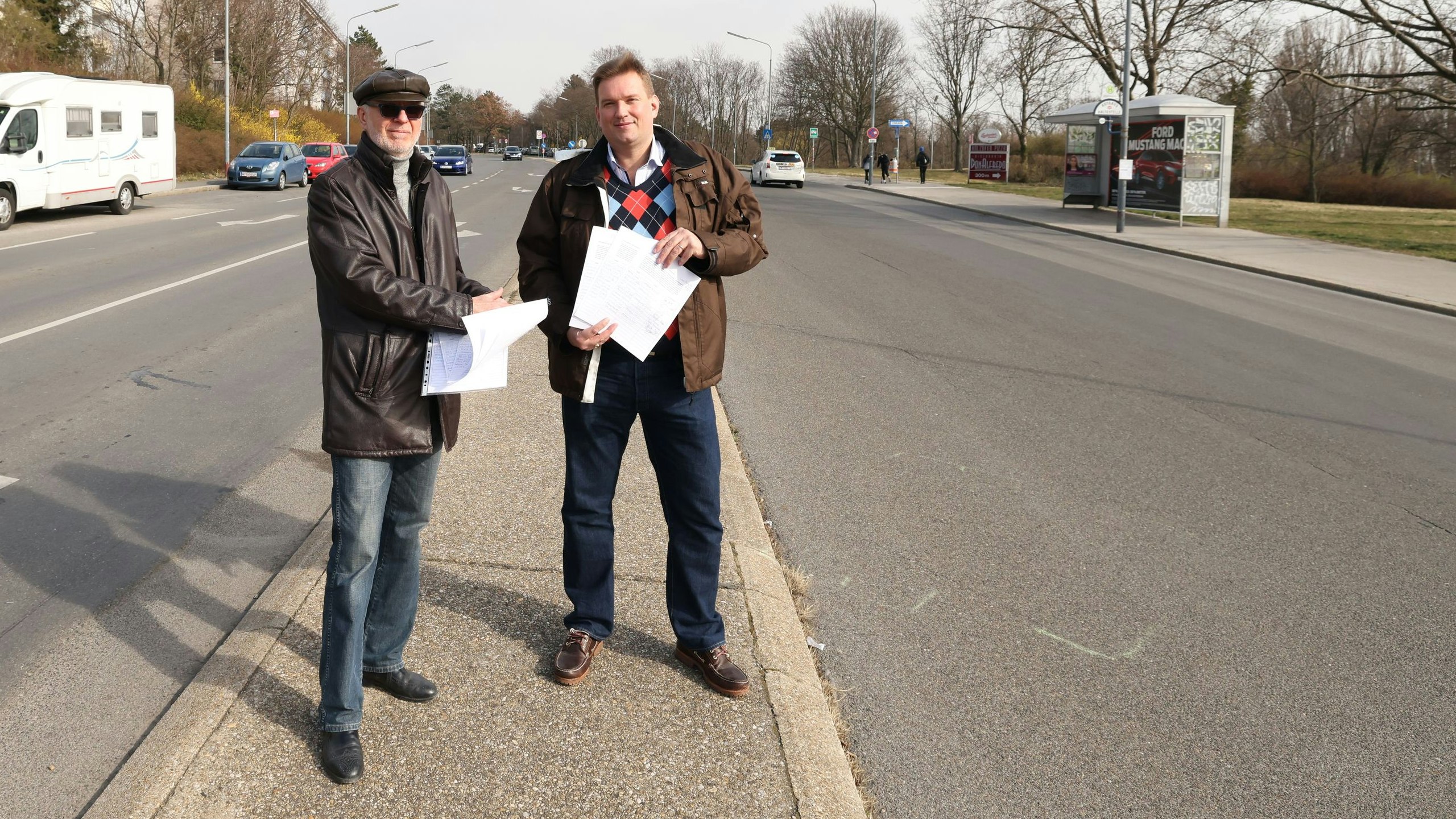 Herbert Grohe und ein Anrainer in Wien-Favoriten.