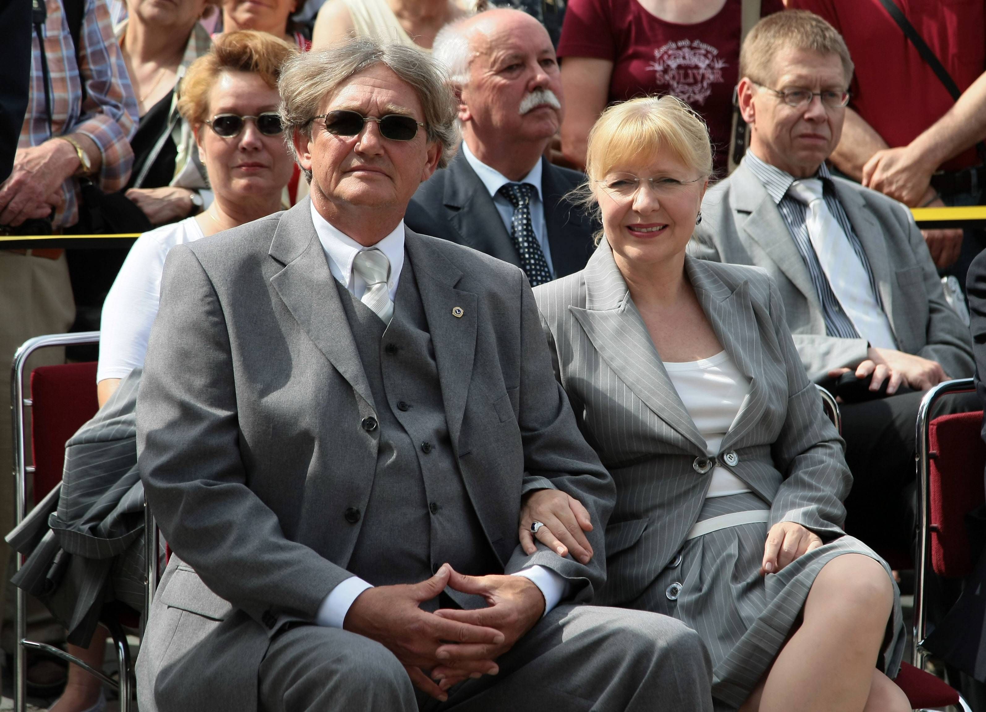 <strong>Prinz Rüdiger von Sachsen</strong> mit seiner Lebensgefährtin Sabine Renner anlässlich der Einweihung des restaurierten Denkmals - Friedrich August des I. - der Gerechte - in Dresden, 2008. 