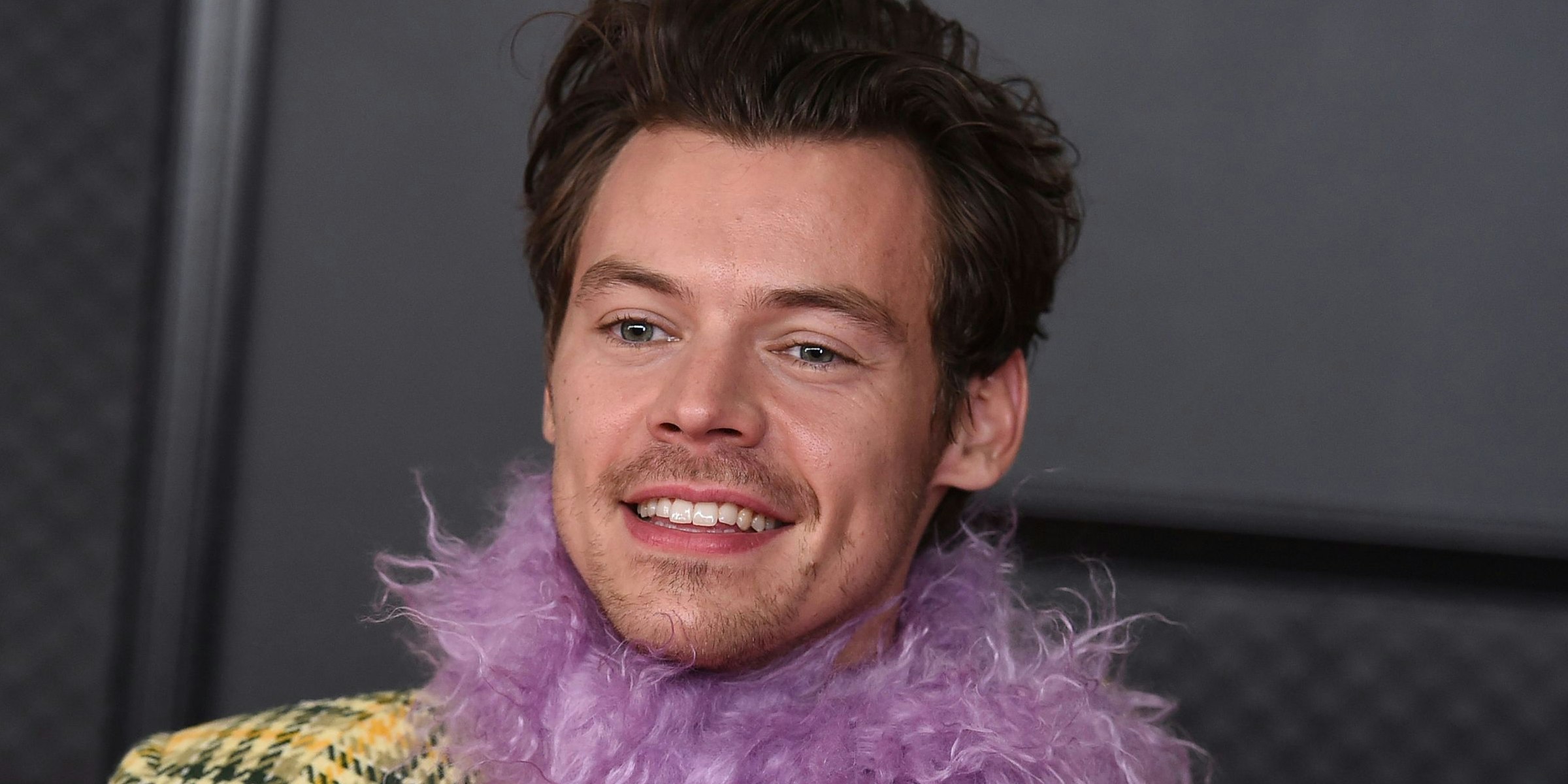Download von www.picturedesk.com am 01.04.2022 (19:50).  FILE - In this Sunday, March 14, 2021, file photo, Harry Styles poses in the press room at the 63rd annual Grammy Awards at the Los Angeles Convention Center. Styles will hit the road on a U.S. tour this fall, with 40 concerts scheduled in such cities as New York City, Denver, Dallas, Detroit, Chicago, Atlanta, Boston and Los Angeles. âßLove On Tourâß kicks off on Sept. 4, 2021, in Las Vegas and will include five dates in New York City at Madison Square Garden. (Photo by Jordan Strauss/Invision/AP, File) - 20210315_PD11208 - Rechteinfo: Rights Managed (RM)