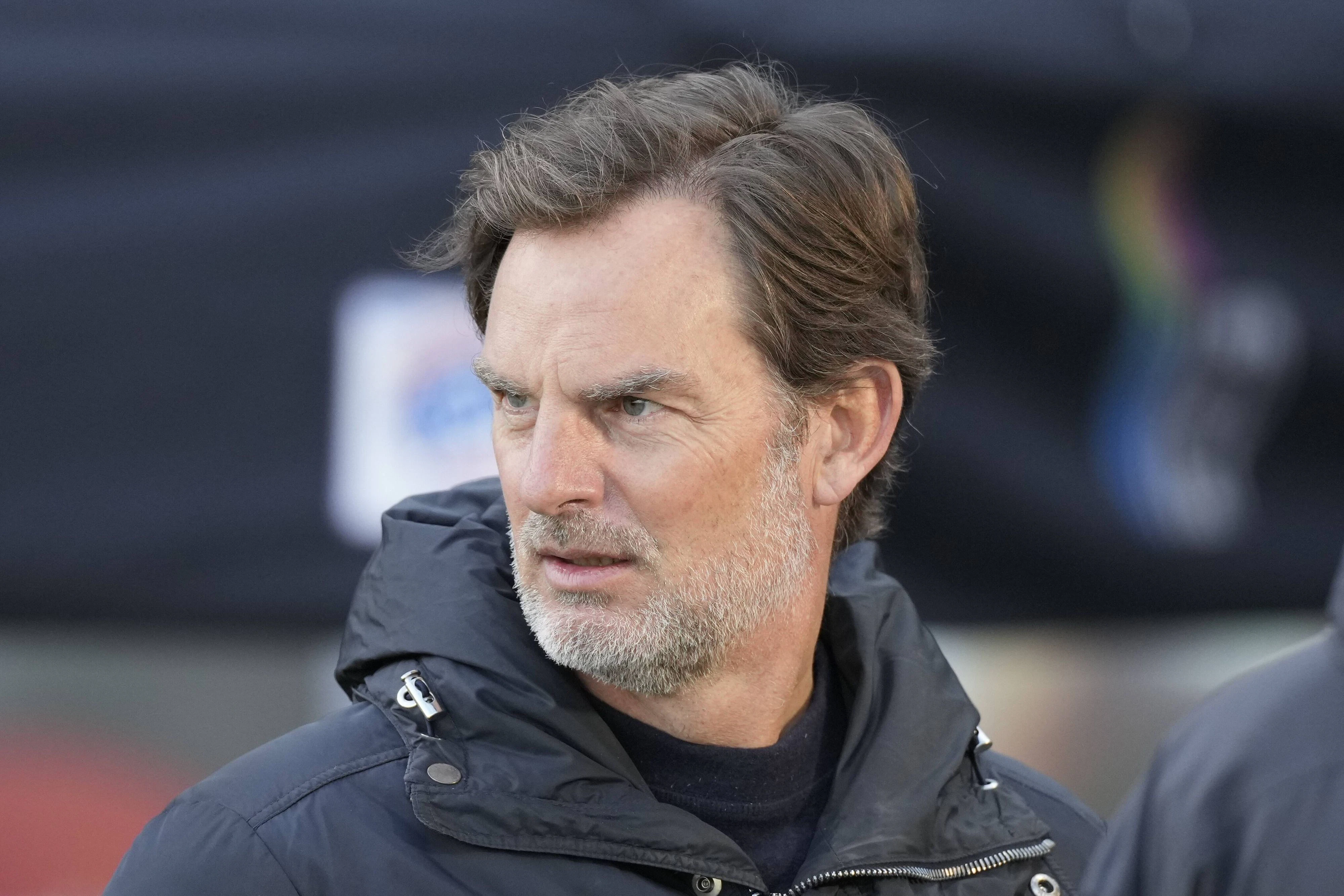 Ronald de Boer verharmlost das Ableben tausender Gastarbeiter in Katar. 