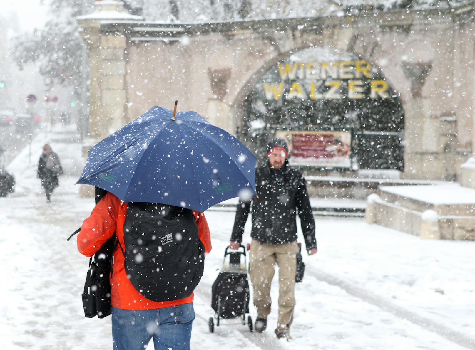 Schneefall in Wien am 09.12.2021. Archivbild