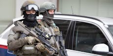 Mutter von IS-Fanatiker rast mit Auto in Cobra-Beamten