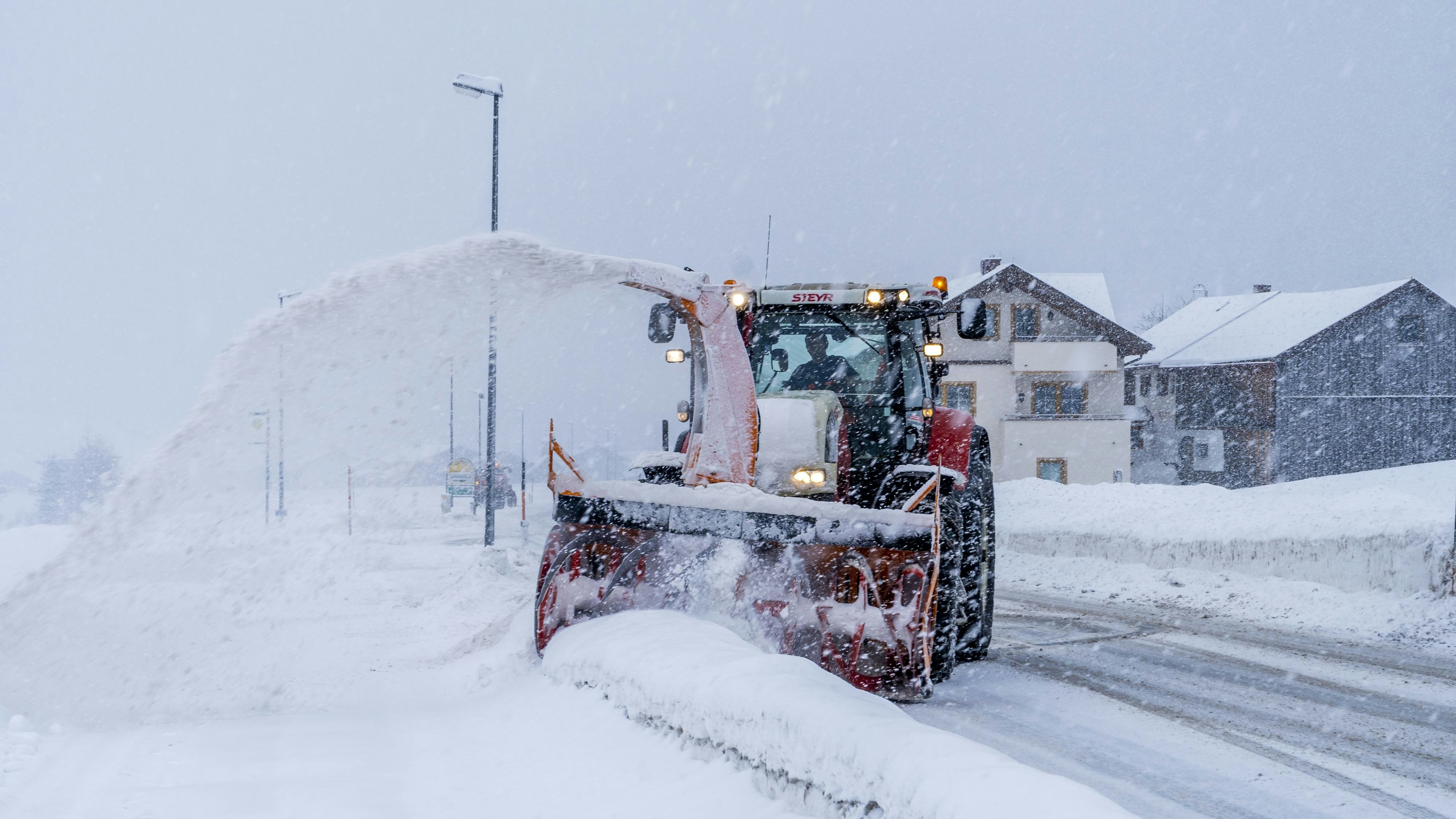 Heftige Schneefälle werden erwartet. (Symbolbild)