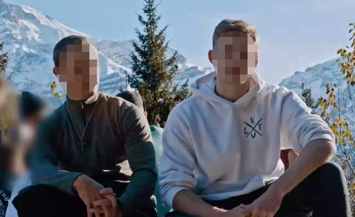 Die Antifa macht online die Identitäten der rechtsextremistischen Mitglieder der "Jungen Tat" publik. Dieses Bild etwa ist aus einem Propaganda-Video der rechtsextremen Gruppierung entnommen