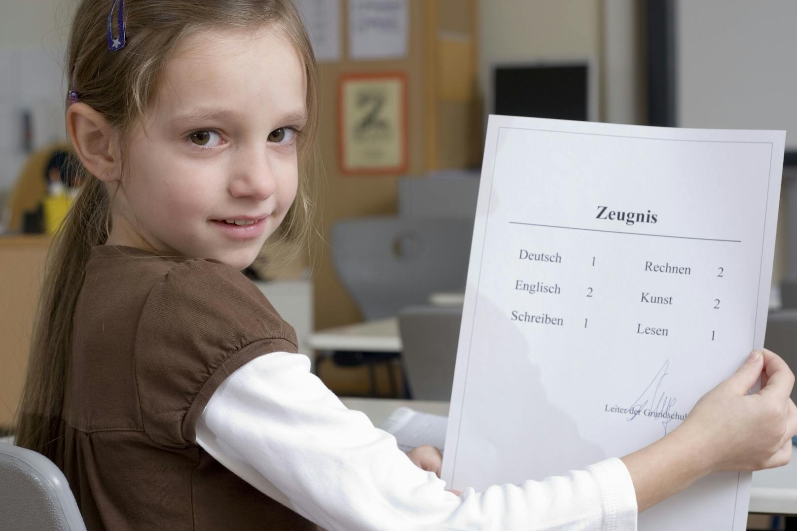 Auch heuer gibt es das Zeugnis in gewohnter Form - nur: fast hätte es handschriftlich aufgesetzt werden müssen.&nbsp;