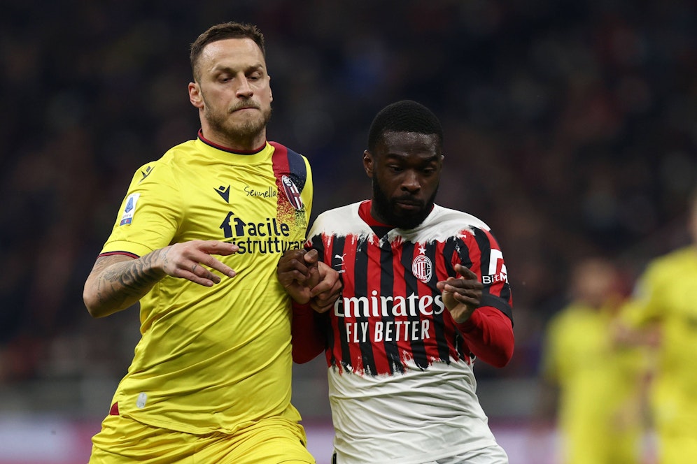 Marko Arnautovic (l.) im Einsatz gegen Milan