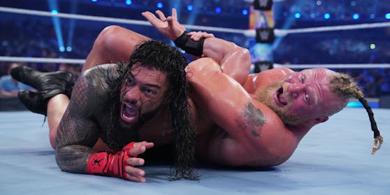 Roman Reigns gegen Brock Lesnar
