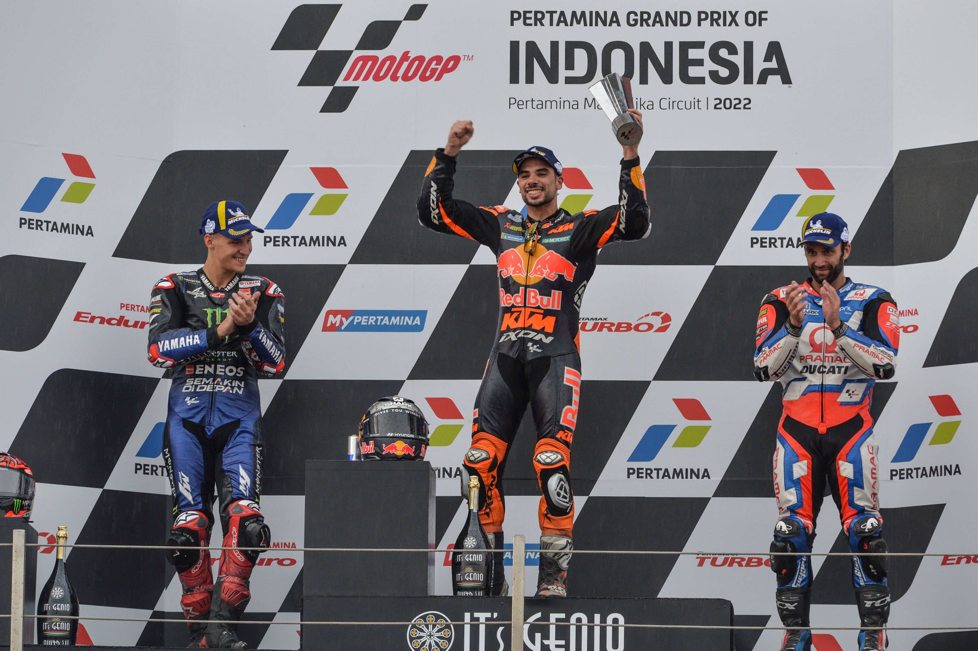 Miguel Oliveira siegt beim Regenrennen von Indonesien für KTM.
