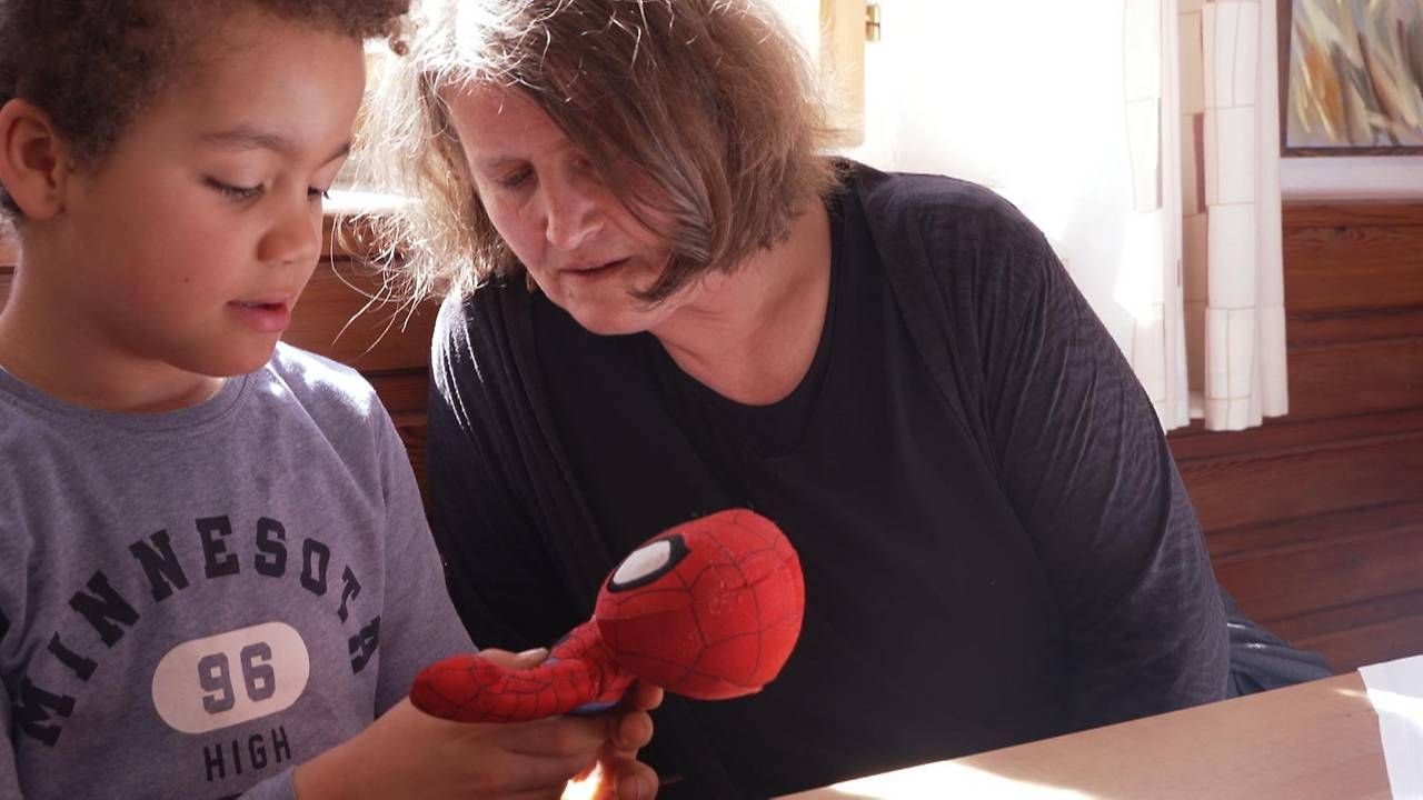 Manuela Fritz mit ihrem Neffen 