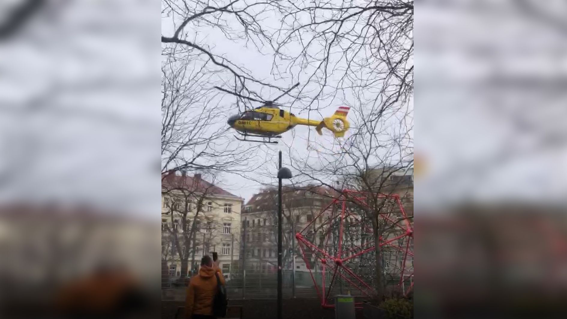 Der Bauarbeiter erlitt Prellungen und Verletzungen auf der Wirbelsäule