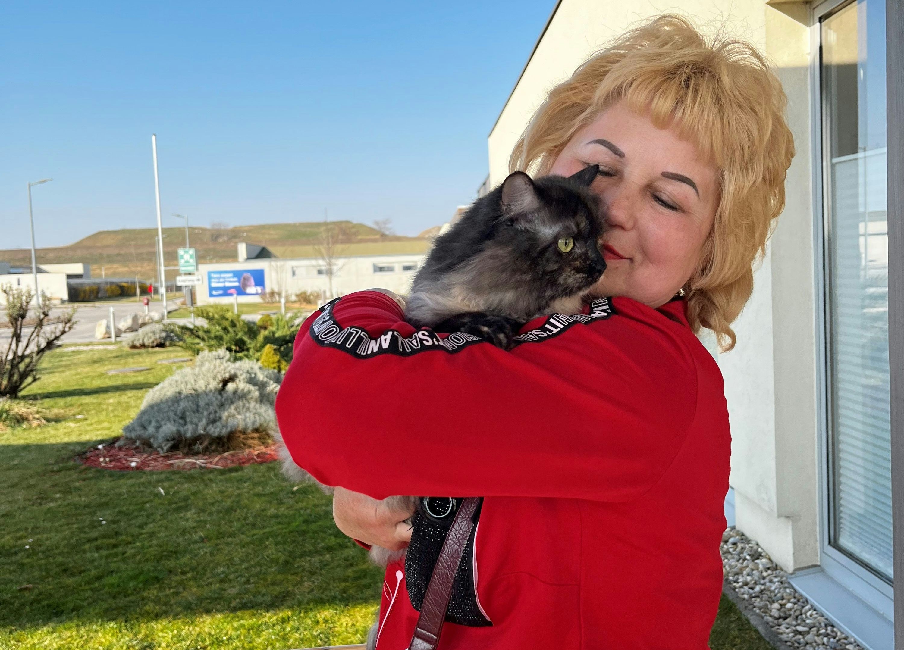 Frauchen Luba Z. mit ihrer "Pushinka" 