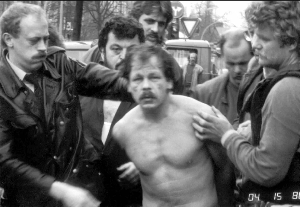 Werner Pinzner bei seiner Festnahme 1986.