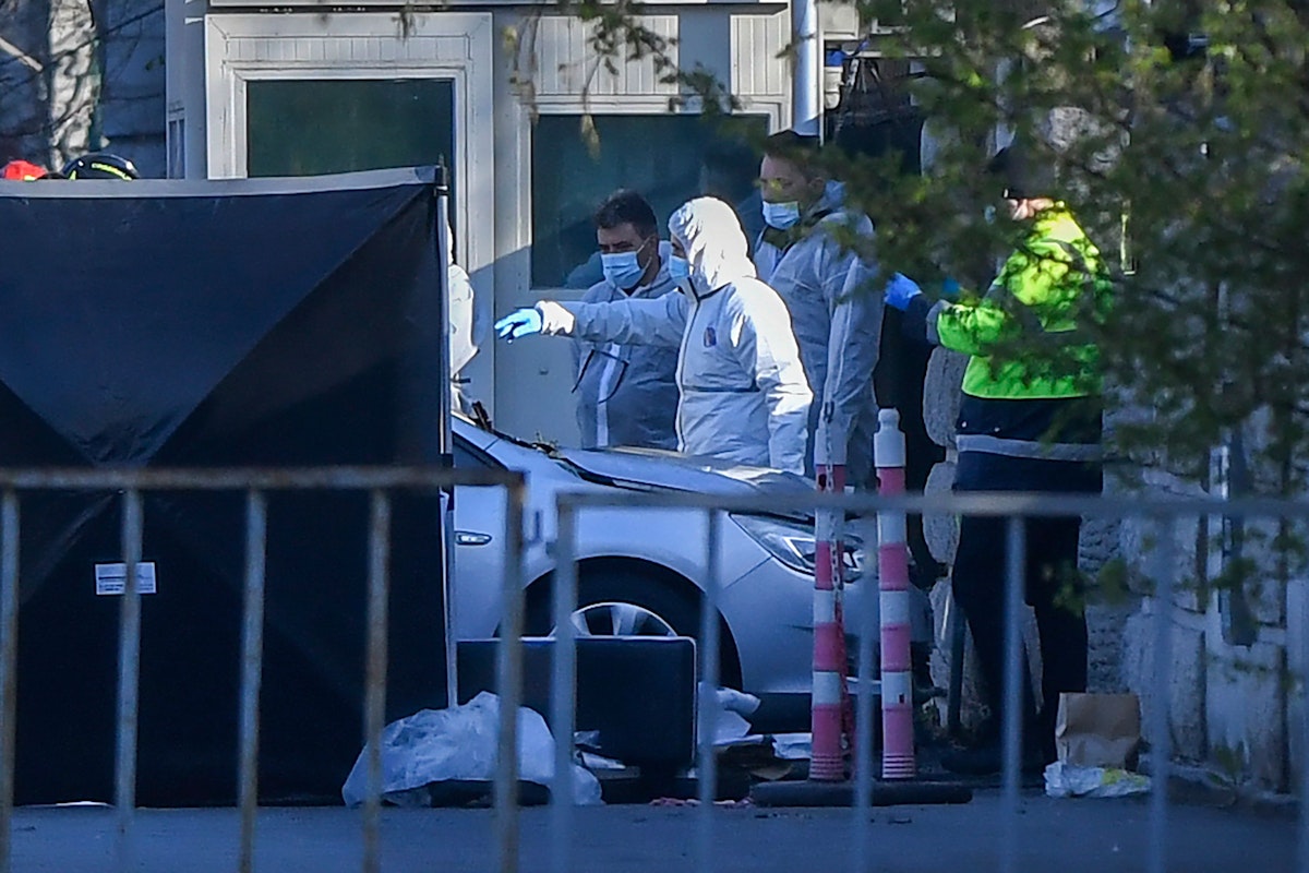 Pkw-Lenker rast in Tor der russischen Botschaft in Bukarest