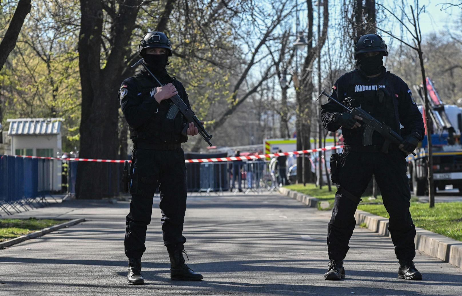 Die Polizei sicherte daraufhin am Mittwoch das Gelände.&nbsp;