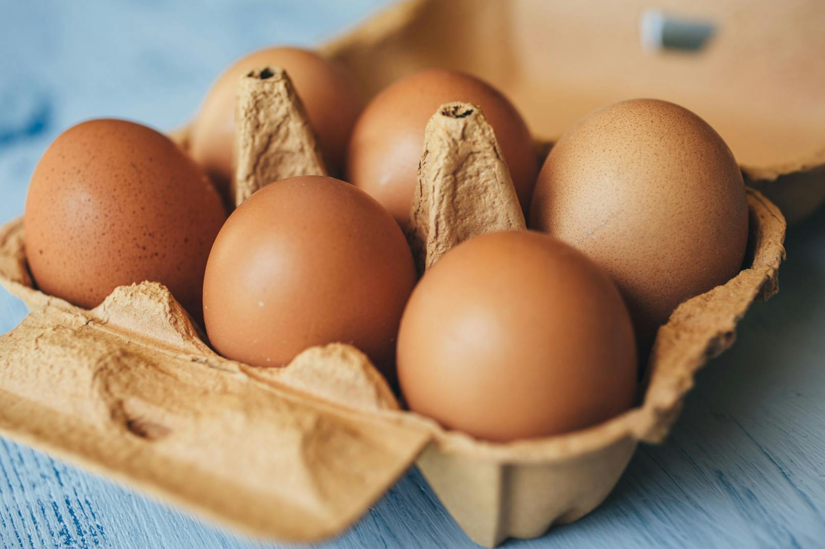 Eier (Größe M, Bodenhaltung):&nbsp;Preisanstieg um 40 Prozent binnen 12 Monate.