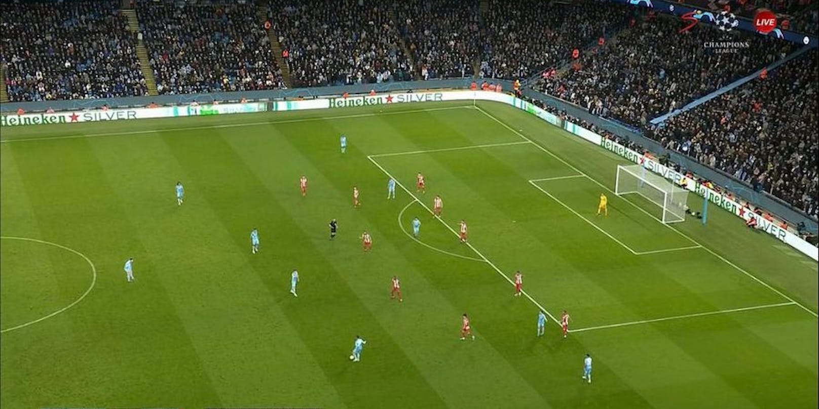 Der Abwehrriegen von Atletico Madrid gegen Manchester City. 