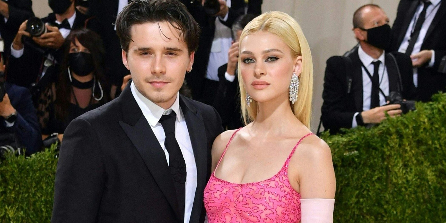 Ihre Hochzeit daheim kostet mehrere Millionen Dollar.