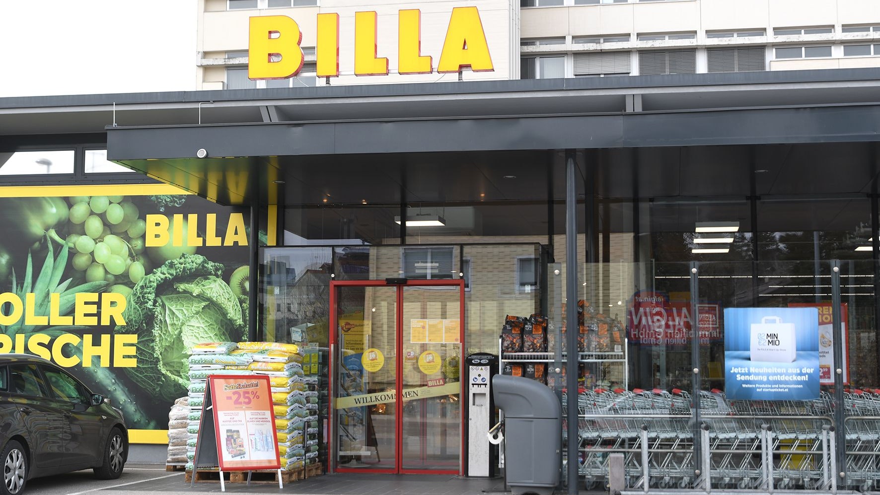 Billa ist eine der Rewe-Ketten, die jetzt die Preise erhöhen werden müssen. (Symbolbild)