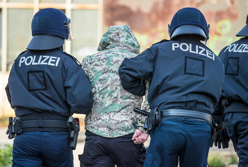 Staatsschutz und LVT-Beamte machten Hausdurchsuchungen