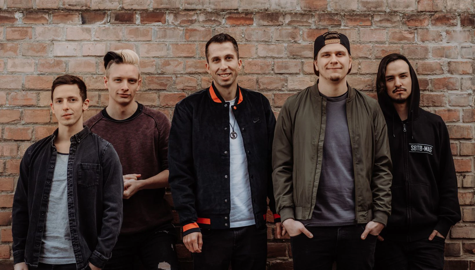 Here for a Reason bringt das neue Album "Blank Slate"