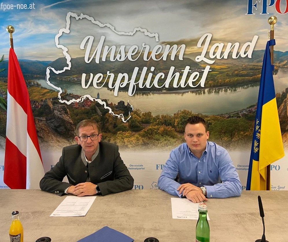 Nein zu Tempo 80 auf A22: Dieter Dorner und Andreas Bors (r.)