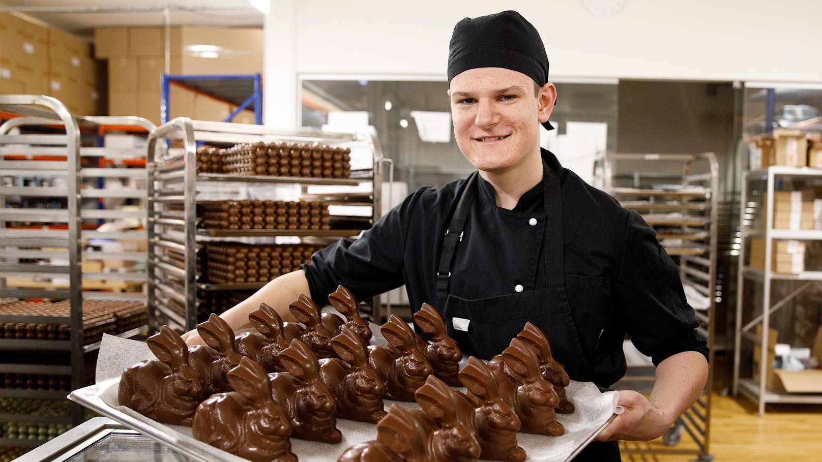 Der 16-jährige Elias&nbsp;Klausriegler ist einer von Wiens ersten Lehrlingen zum Chocolatier.