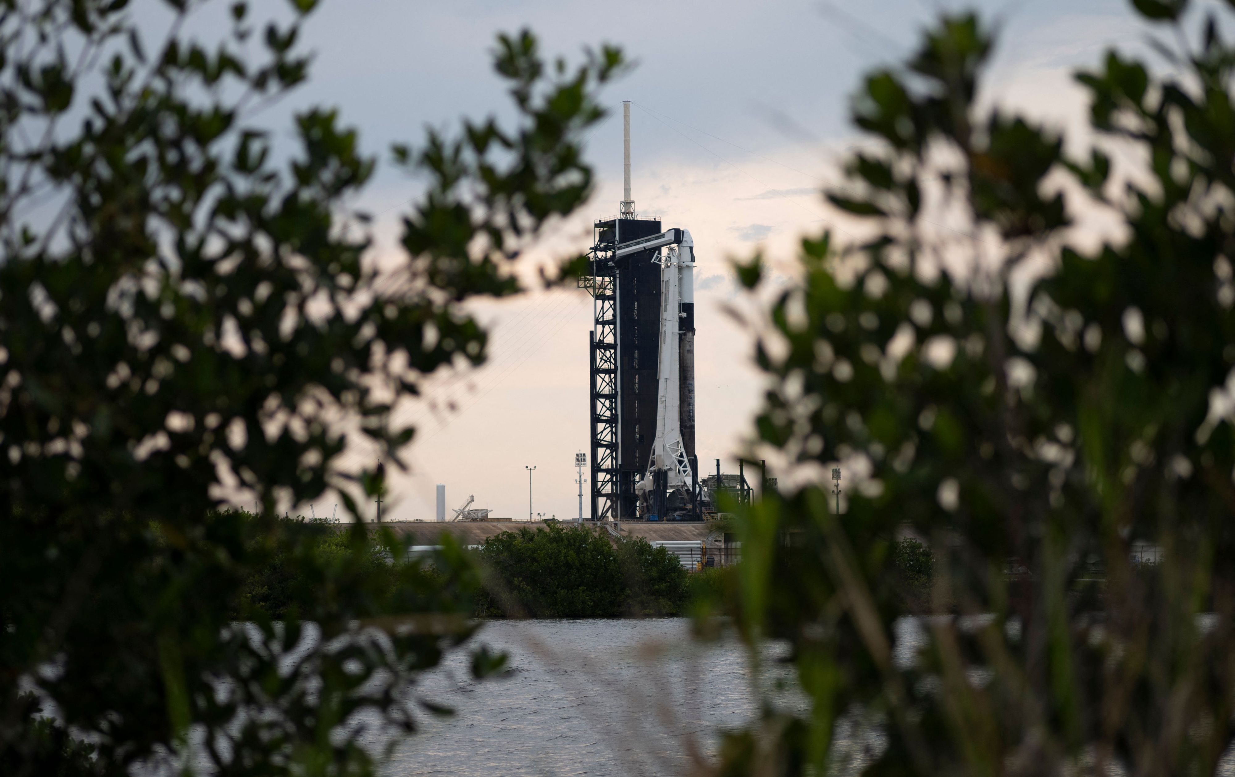 Ready for Takeoff:&nbsp;Am US-Weltraumbahnhof Cape Canaveral in Florida startet am Freitag der erste vollständig privat organisierte Flug zur Internationalen Raumstation ISS.