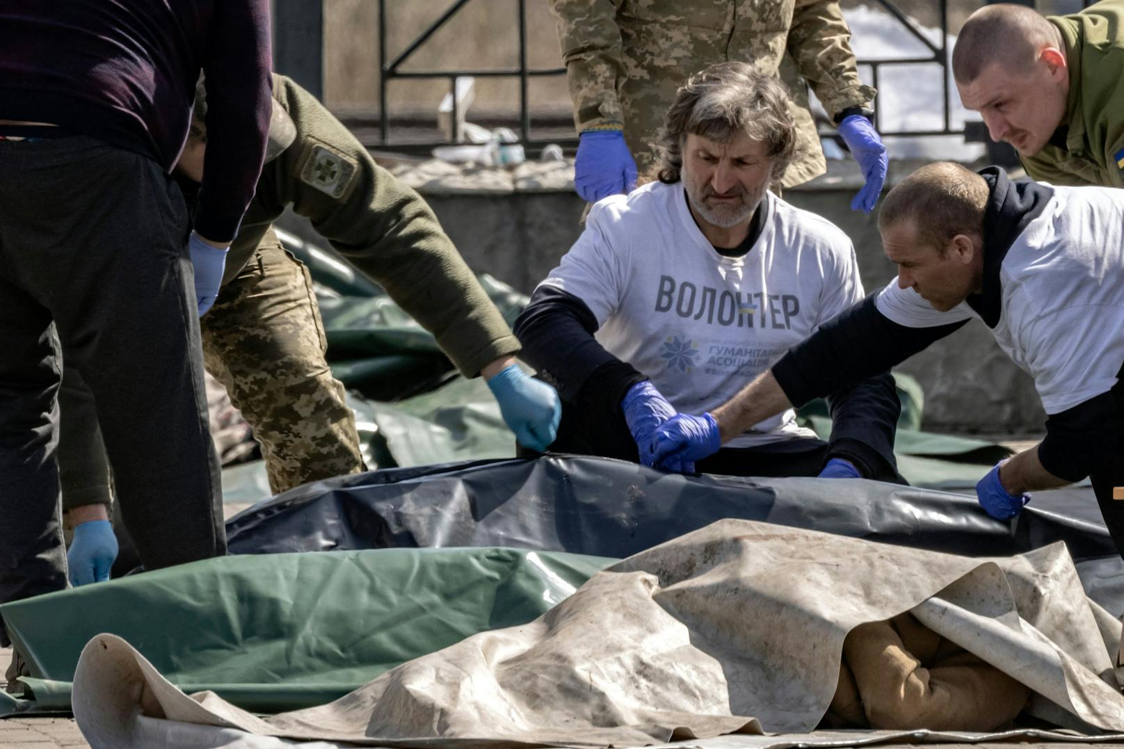 Das Verteidigungsministerium in Moskau erklärte der Nachrichtenagentur Ria zufolge, der bei dem Angriff eingesetzte Raketentyp werde nur von der ukrainischen Armee verwendet.