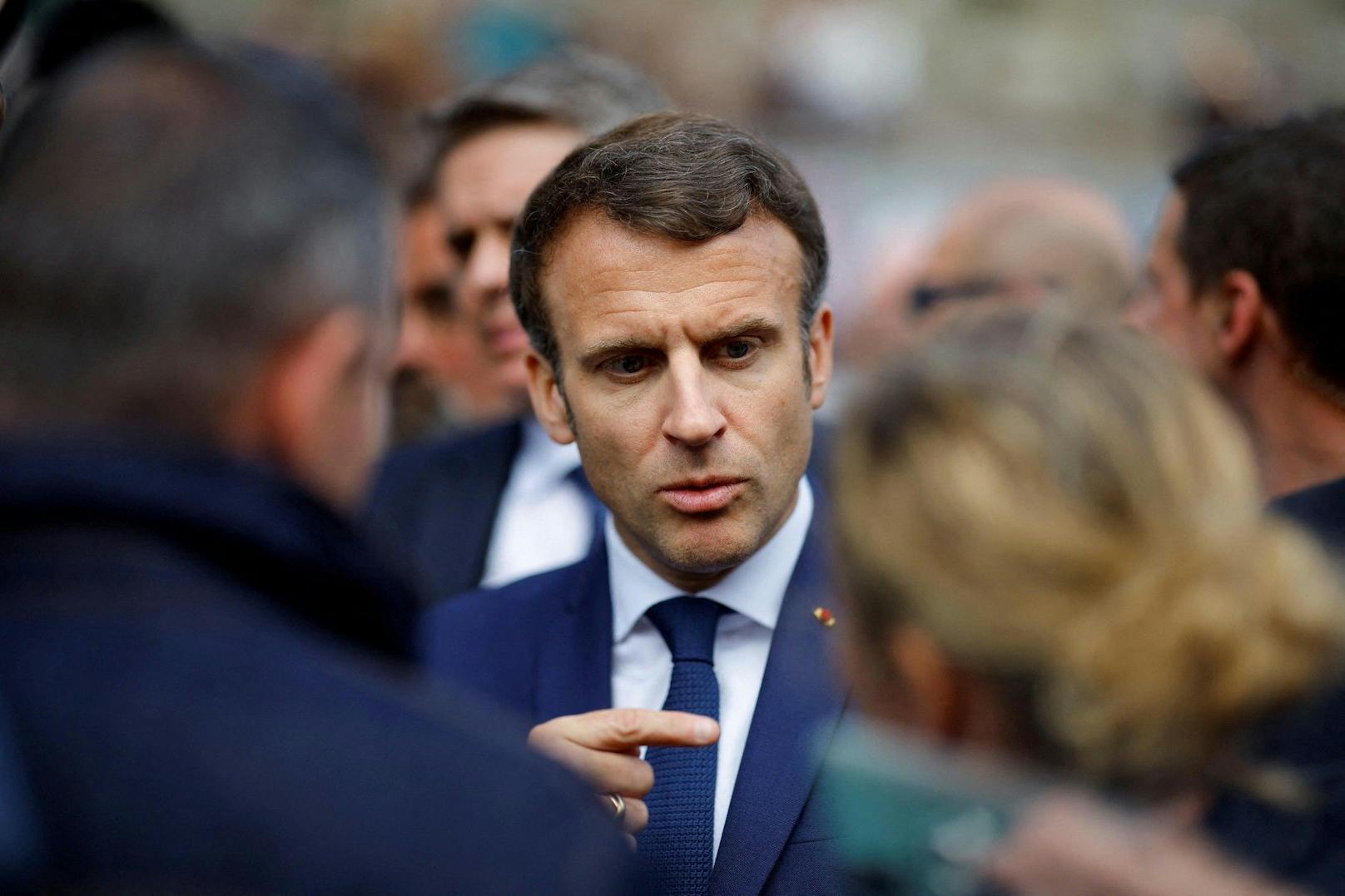 Frankreichs Präsident Emmanuel Macron schießt scharf gegen den polnischen Regierungschef.