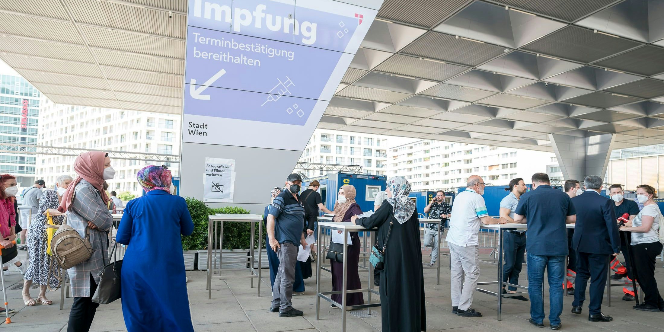 Werden die Impfstraßen bald wieder voll mit Menschen sein, die zur 4. Impfung müssen oder wollen?