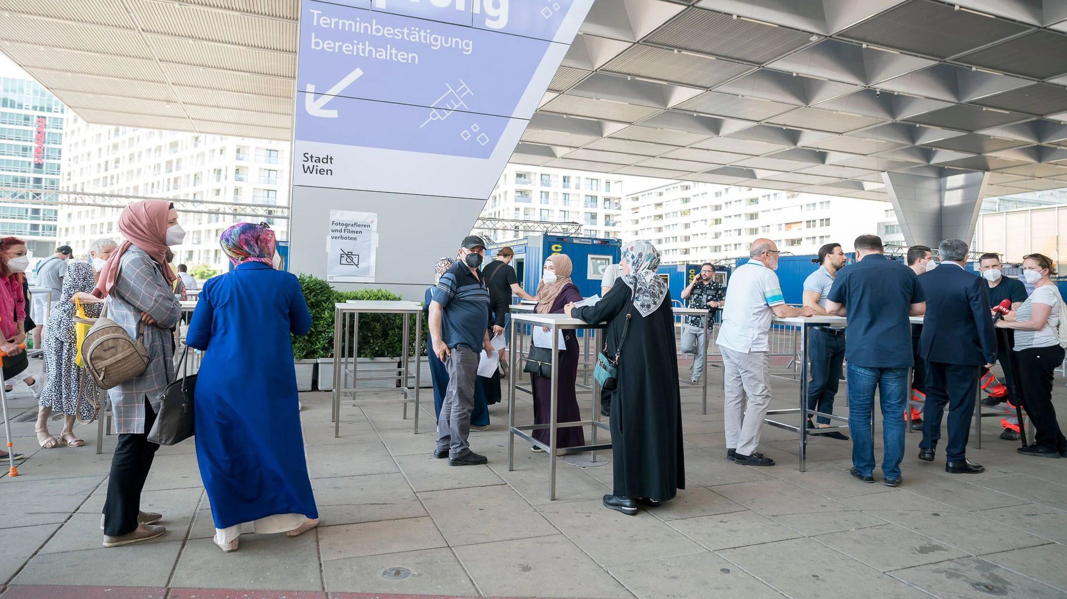 Werden die Impfstraßen bald wieder voll mit Menschen sein, die zur 4. Impfung müssen oder wollen?