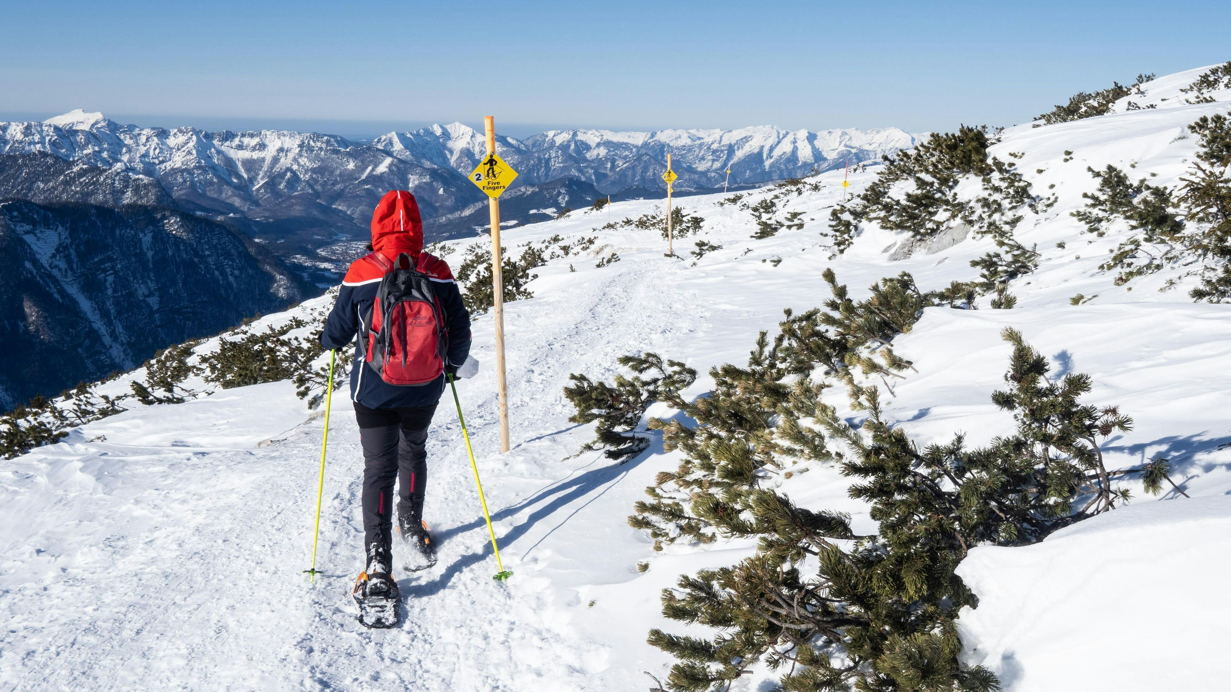 Der Vater des Kinder hatte den Säugling während der Tour in einer Rückentrage mit. 