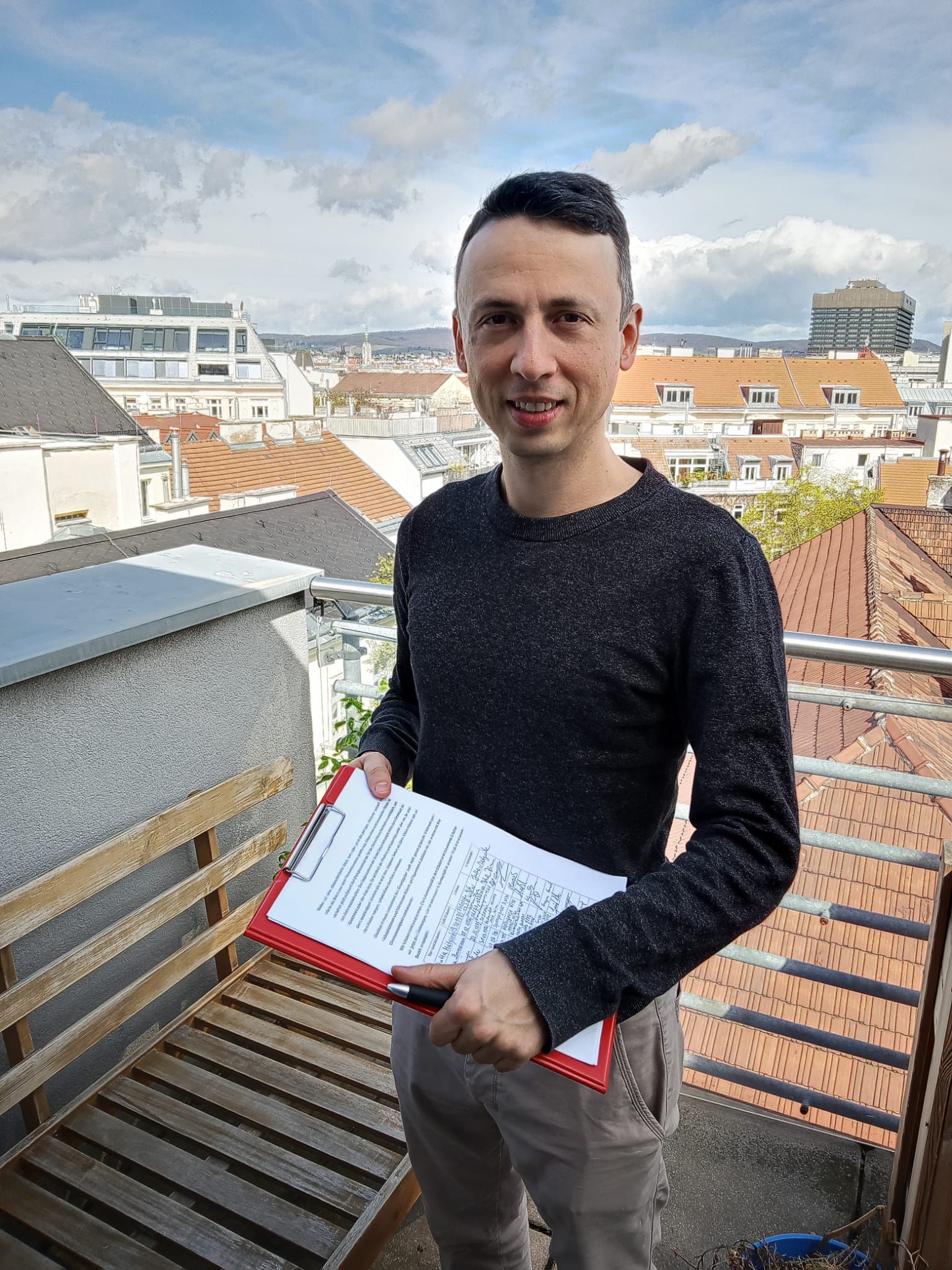 Simon Fanta ist gegen den motorisierten Verkehr in der Josefstadt.