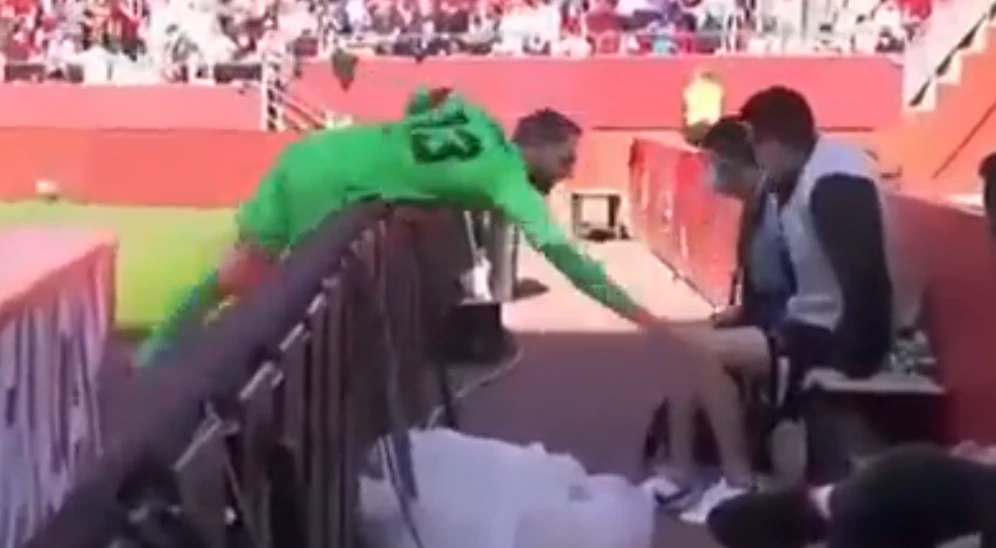 Jan Oblak legte sich mit den Ballkindern an