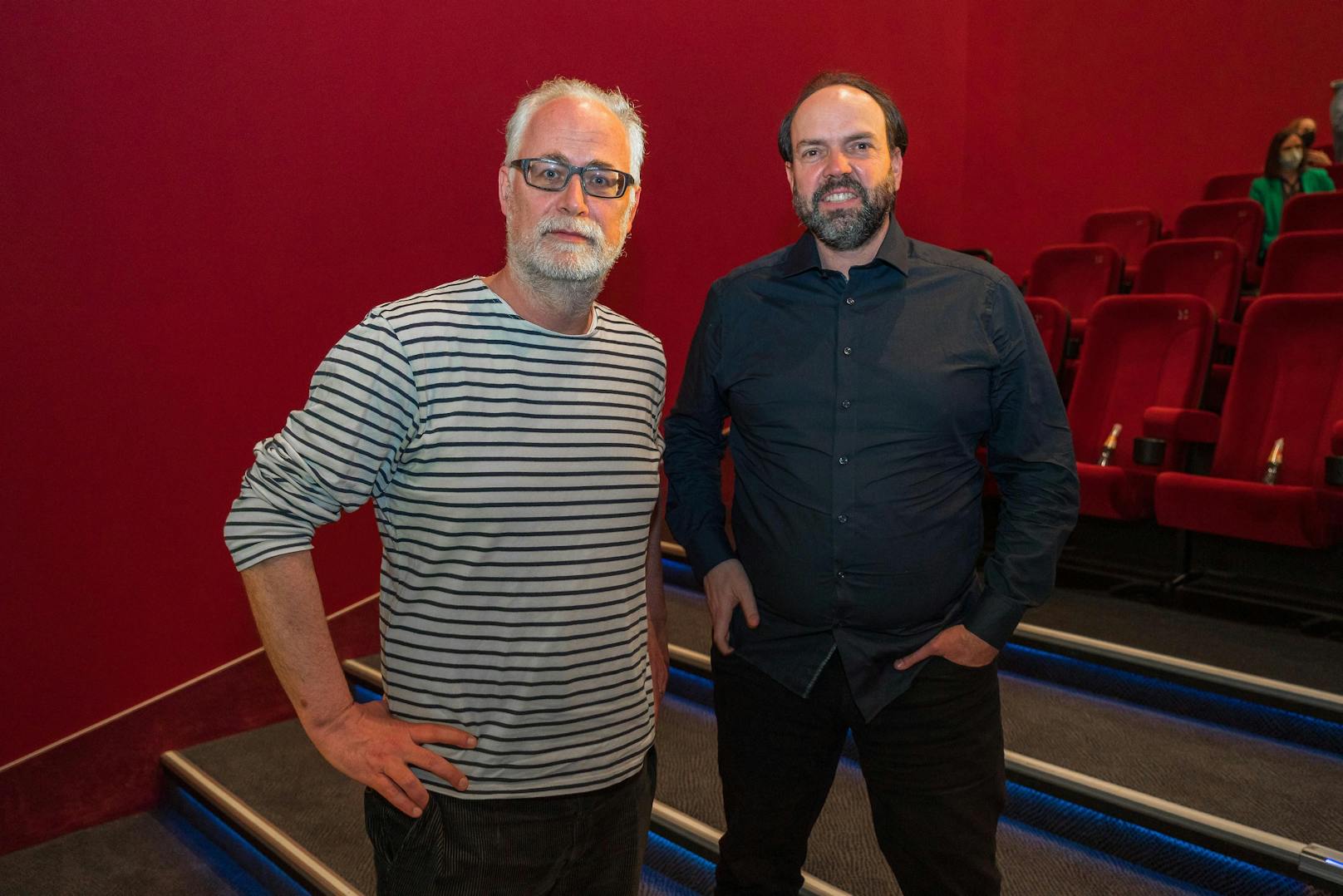 Peter Hörmanseder und Robert Stachel von Maschek haben im Film einen Gastauftritt.