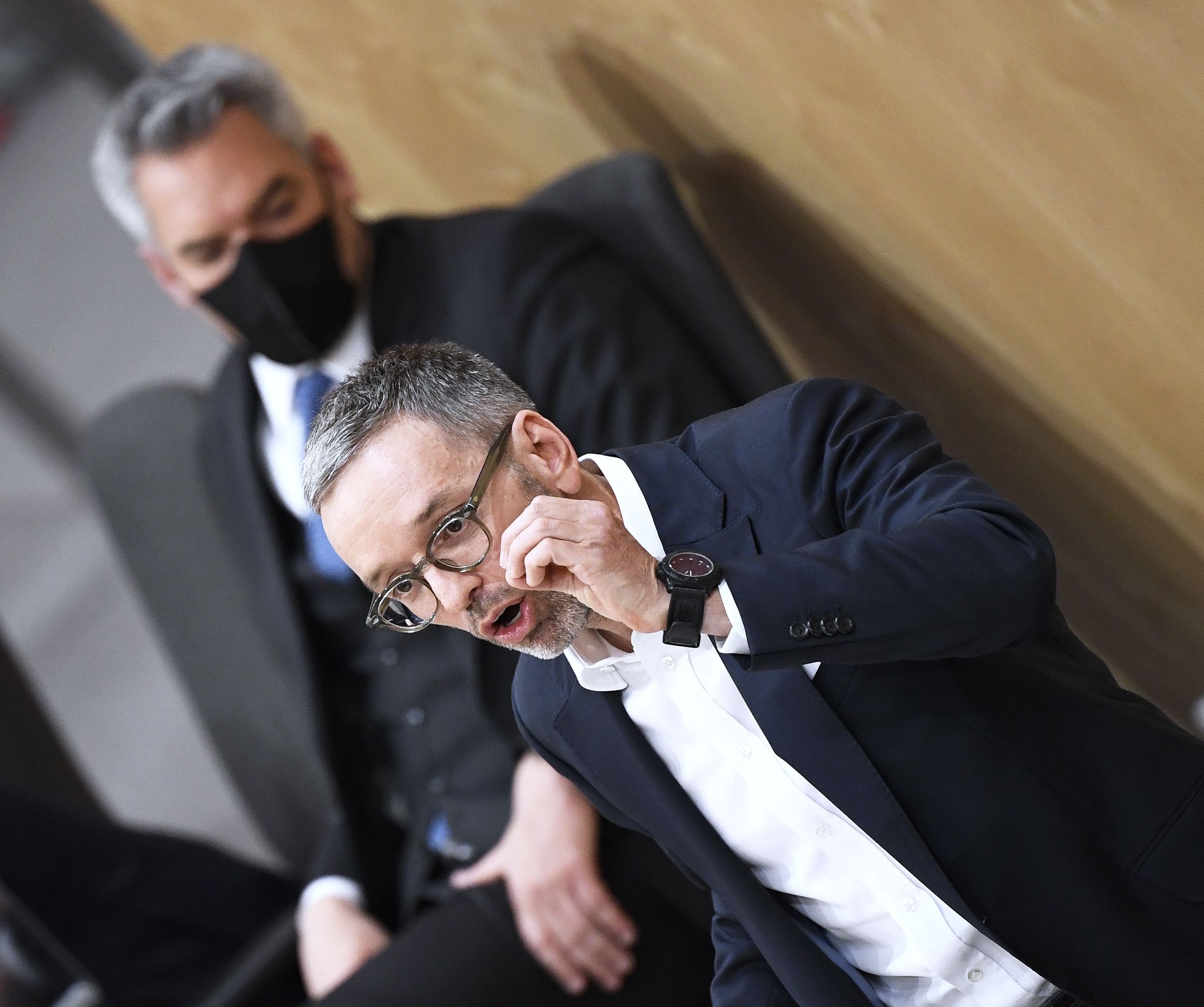 FPÖ-Chef Herbert Kickl attackiert Bundeskanzler Karl Nehammer.
