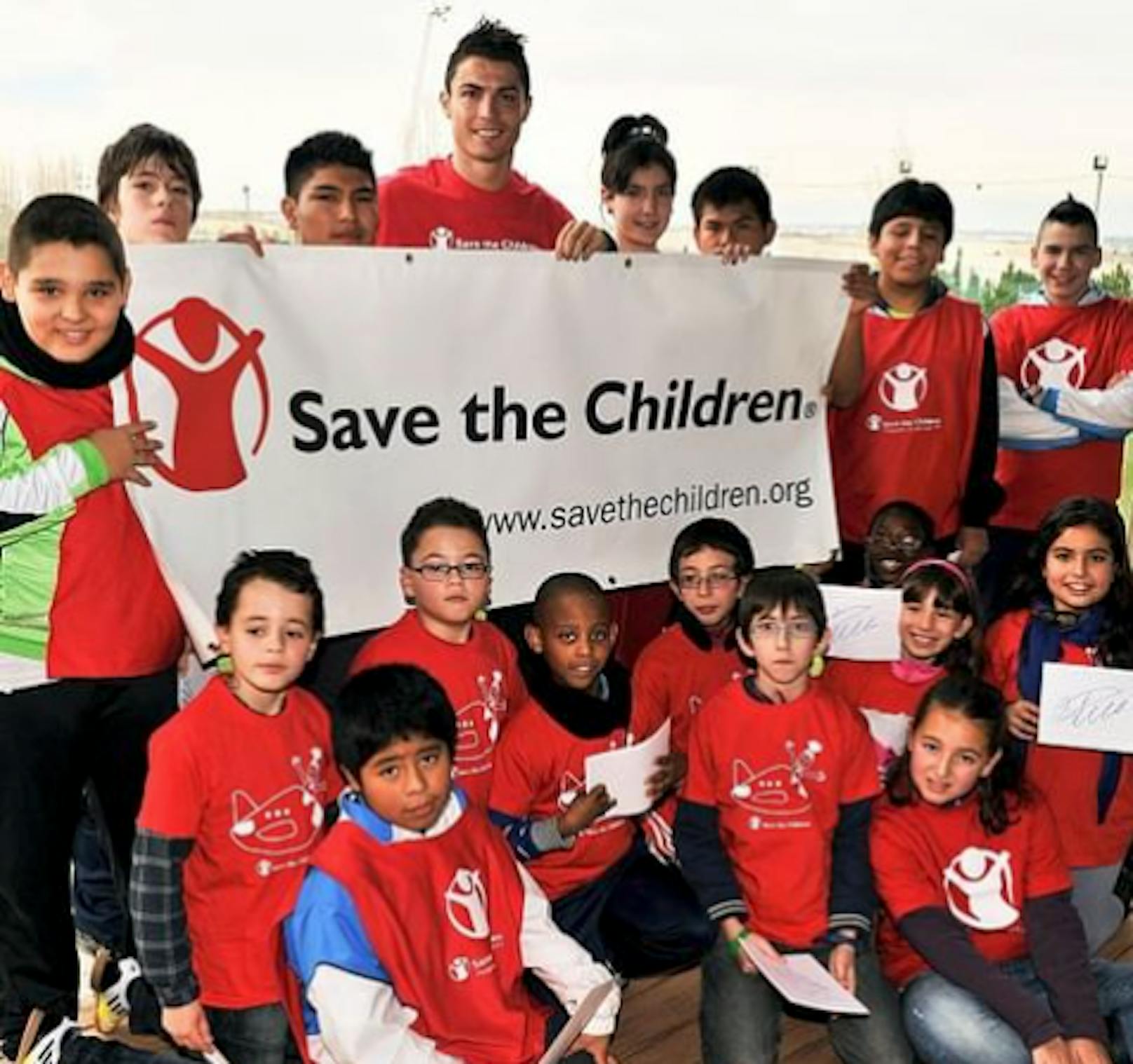 "Save the Children" distanziert sich von Botschafter Cristiano Ronaldo.