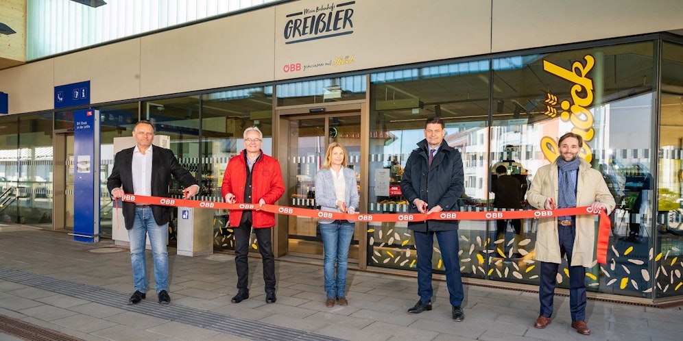 Die Eröffnung des neuen Bahnhofsgreißlers in Bruck.