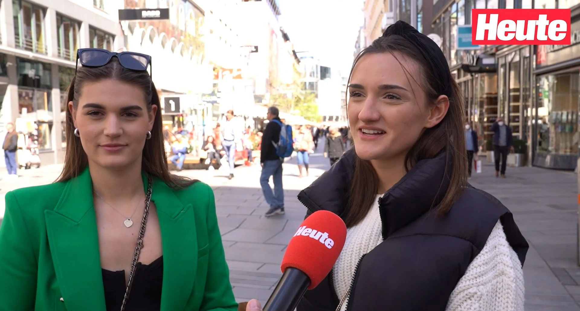 Paula und Leonie glauben nicht, dass Putin auf Nehammer hören wird.