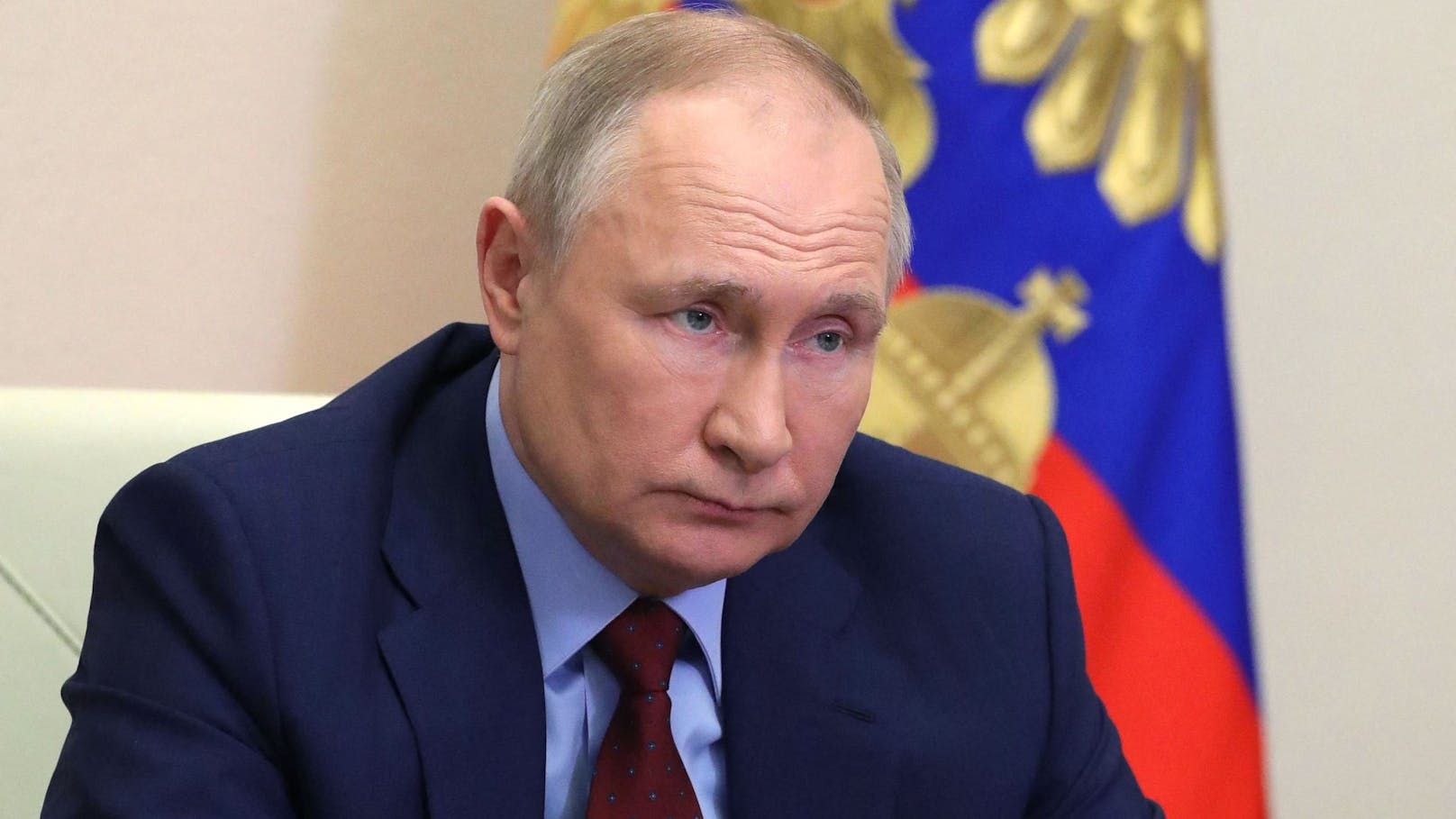 Erste Truppen verweigern Wladimir Putin den Einsatzbefehl.