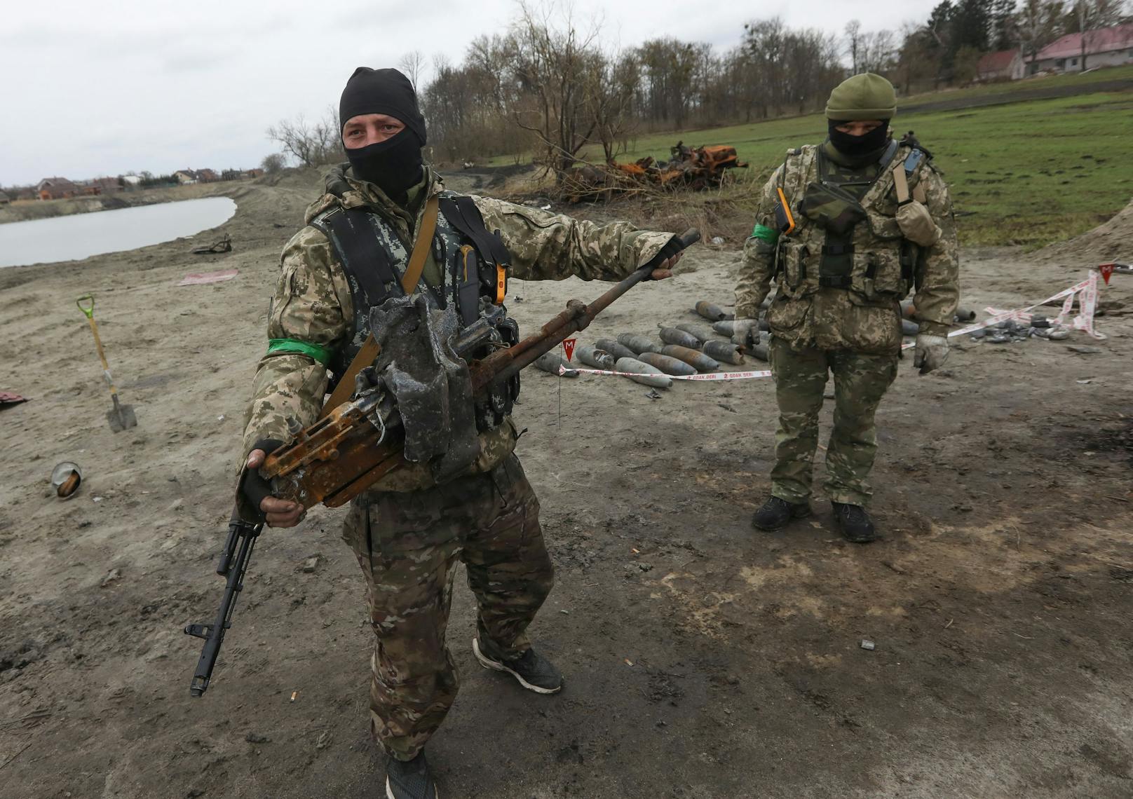 Der Gouverneur des Gebiets Luhansk rechnet mit einer bevorstehenden Offensive der Russen im Osten der Ukraine. "Es ist eine Frage von Tagen", sagte Serhij Hajdaj gegenüber dem "Corriere della Sera".