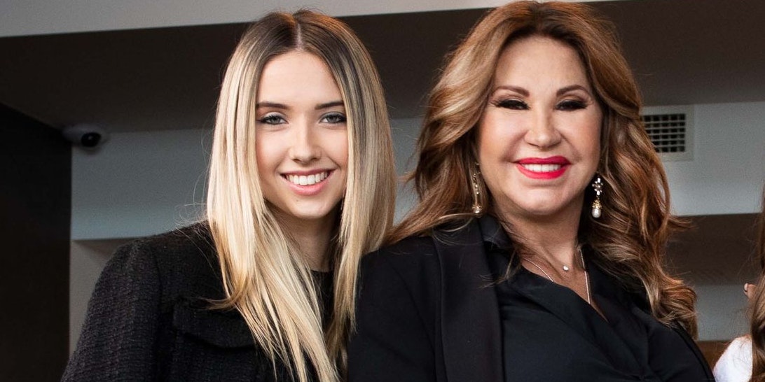 Shania, Carmen, Davina, Robert