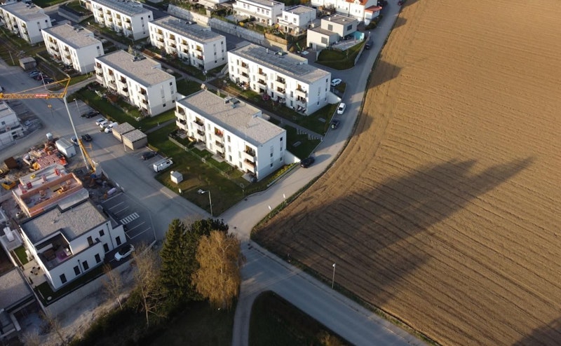 An dieser Kreuzung stieß die Kleine mit dem Pkw zusammen.
