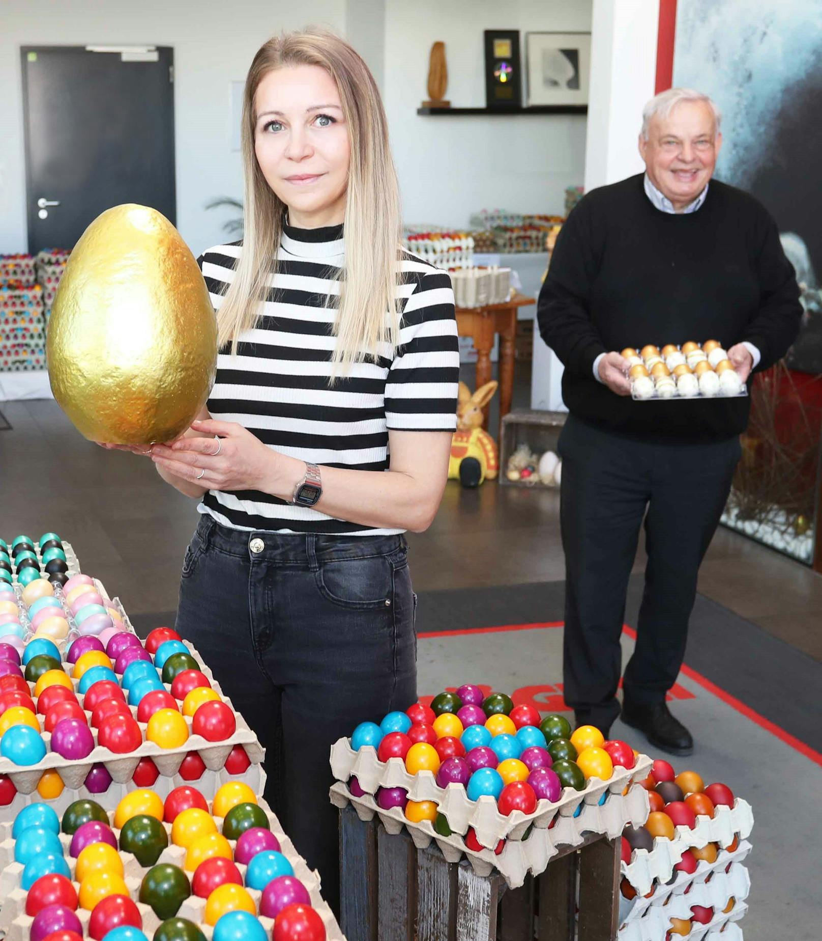 Barbara und Anton Schlögl vermarkten rund vier Millionen österreichische Eier pro Woche.
