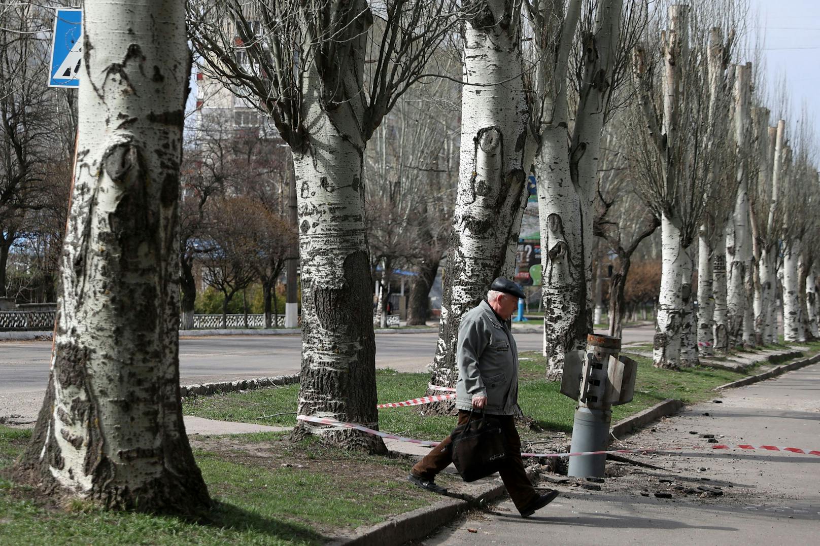 Laut ukrainischen Angaben sind für Dienstag neun Fluchtkorridore für die Einwohner der belagerten Städte vereinbart. 