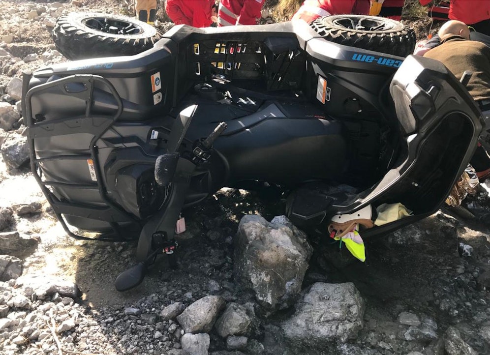 Bei dem Unfall mit dem Quad wurden drei Personen verletzt.