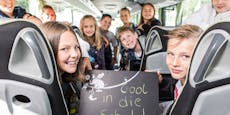 Cool in die Schul: Im Bus oder zu Fuß zur Schule