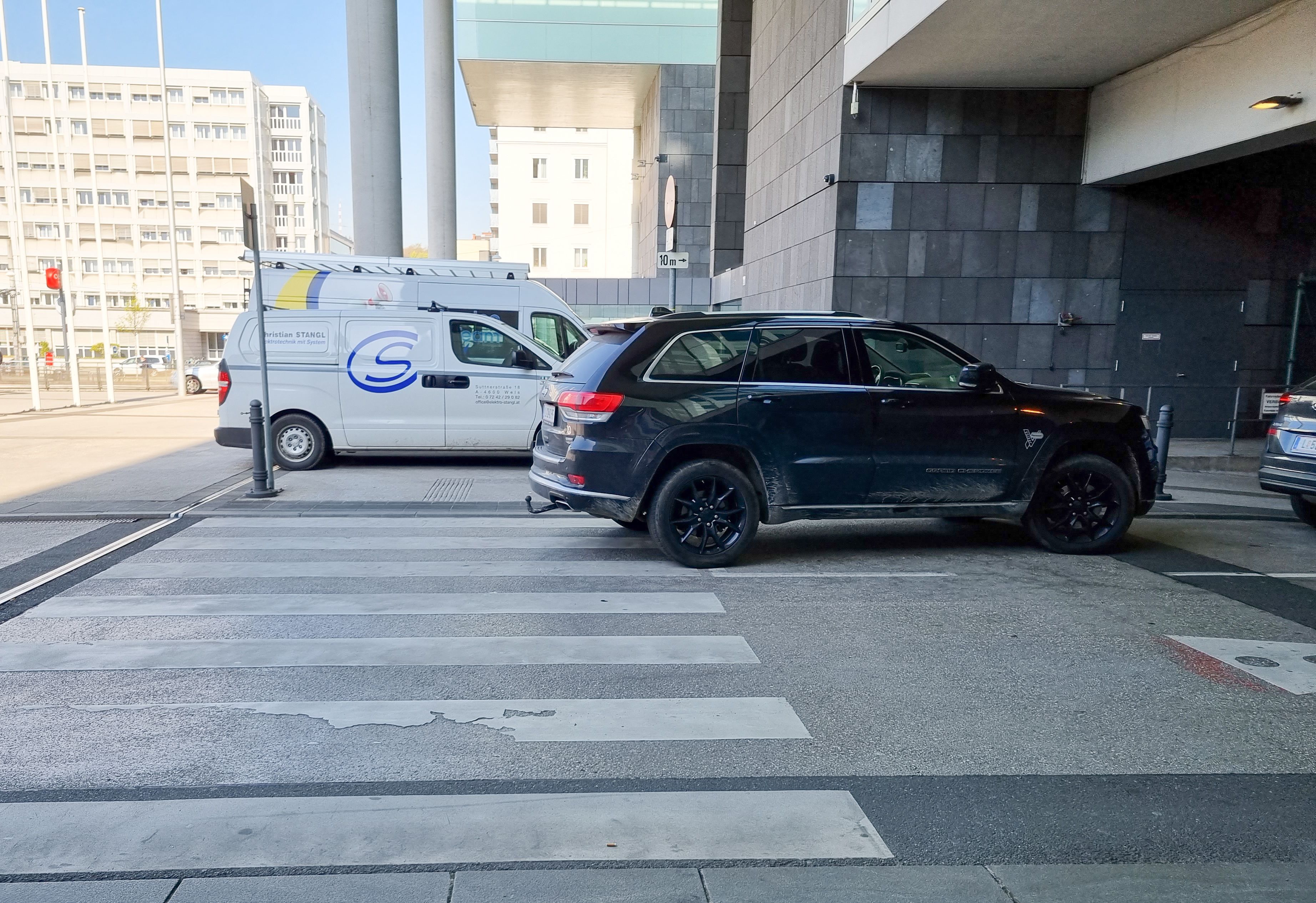 Dem Lenker des Wagens droht ein Organmandat in der Höhe von 35 Euro.