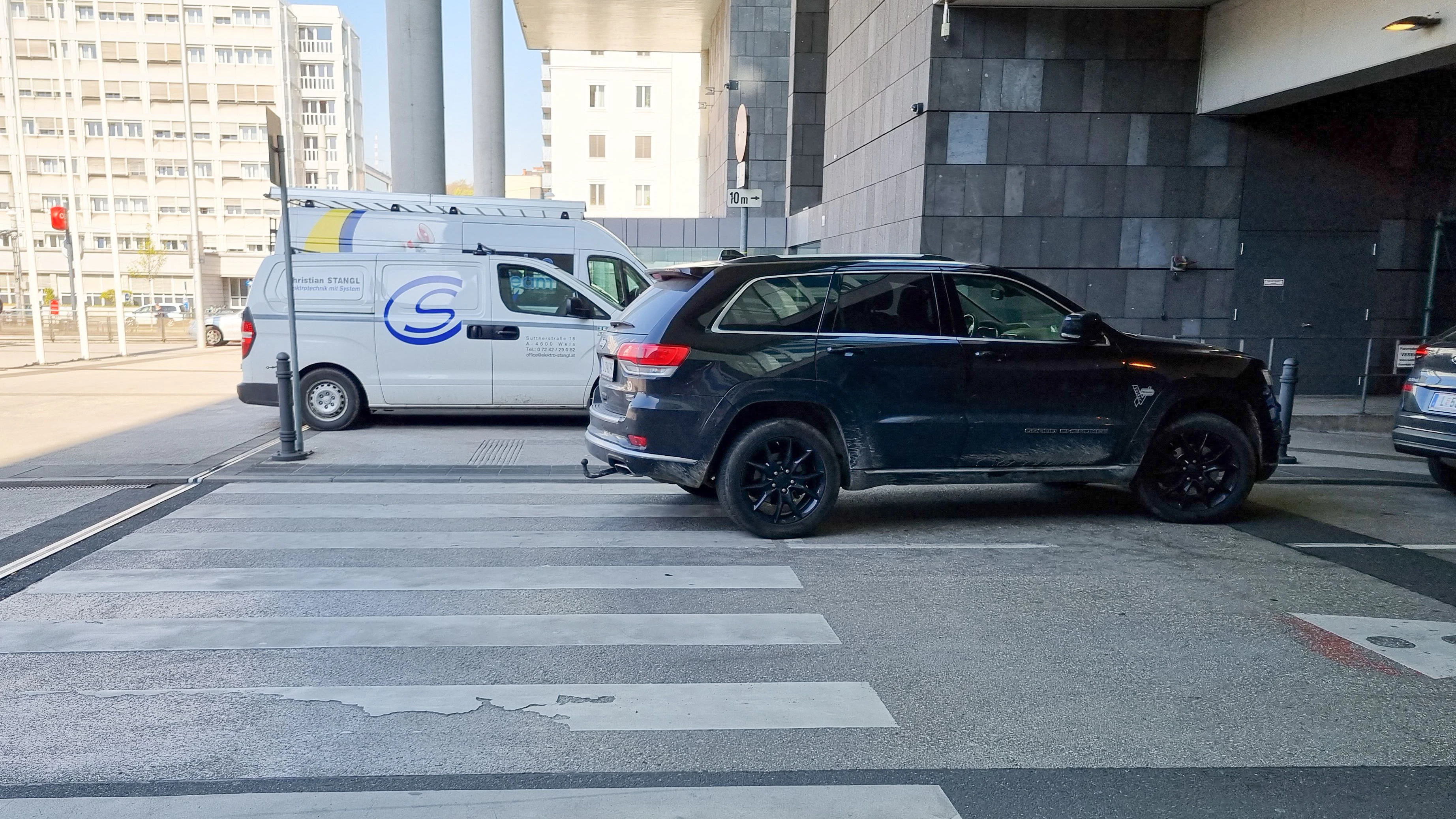 Dem Lenker des Wagens droht ein Organmandat in der Höhe von 35 Euro.